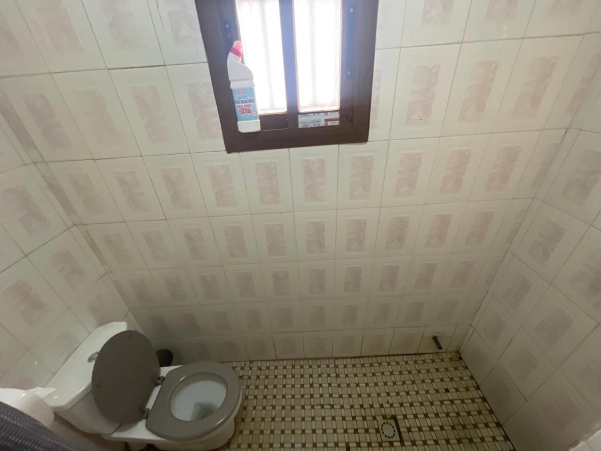 Km'S Cozy Spacious Calm Appart Meuble Yaoundé エクステリア 写真