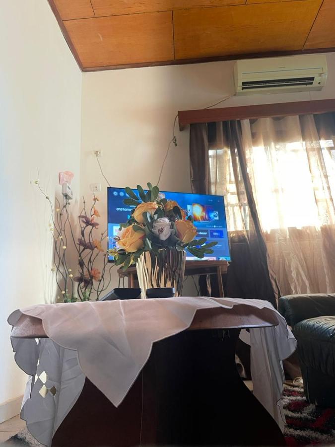 Km'S Cozy Spacious Calm Appart Meuble Yaoundé エクステリア 写真
